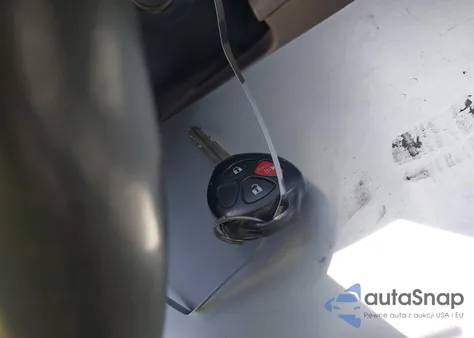 2007 Toyota Rav4 Limited z USA, uszkodzony, nr VIN JTMBD31V275089835